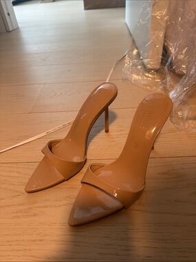 Femme La heels